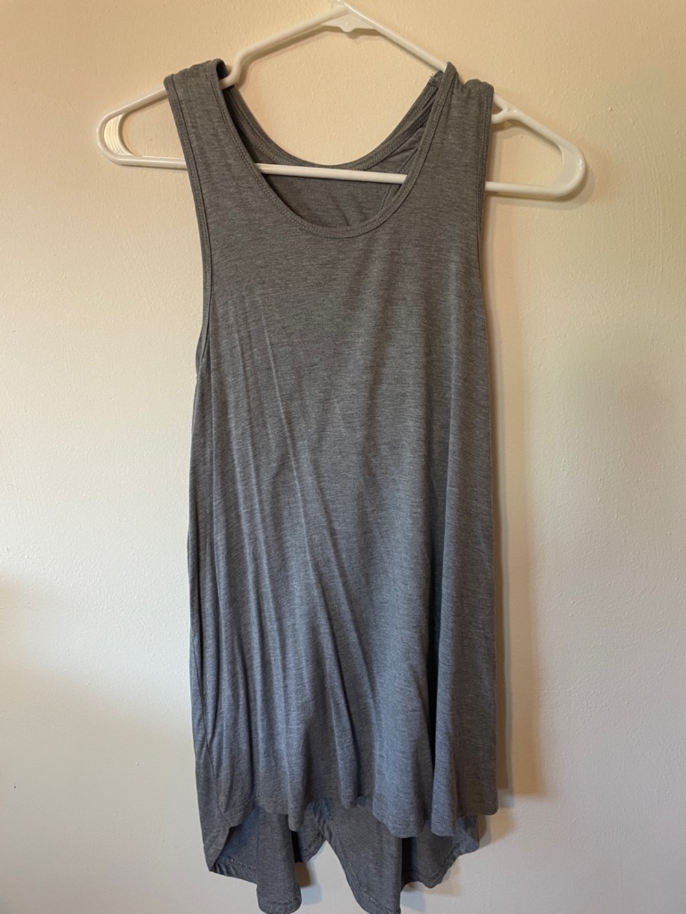 Latched Mama Nursing Gray Sleeveless Scoop Neck Tank